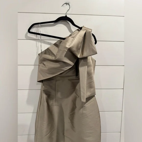 NWT Sachin + Babi Bonnie gown in pewter